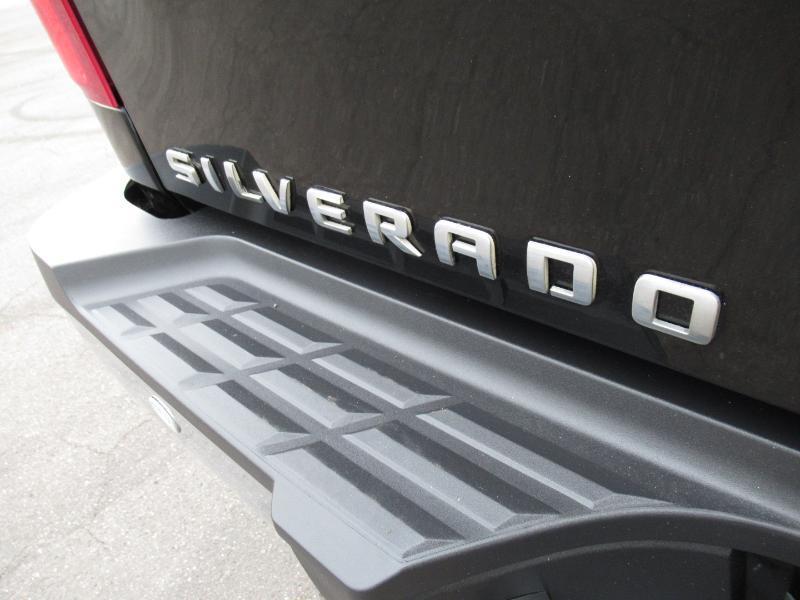 Chevrolet Silverado 2500HD LT Crew Cab 4WD 2011