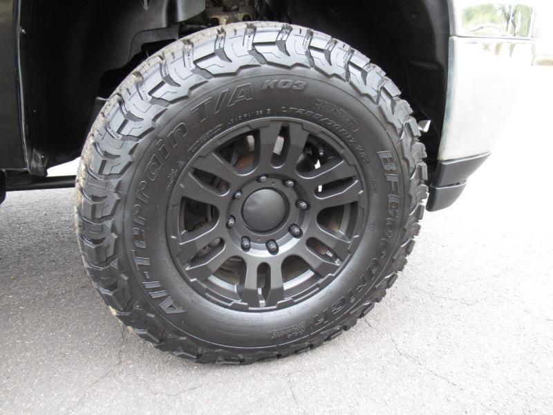 Chevrolet Silverado 2500HD LT Crew Cab 4WD 2011