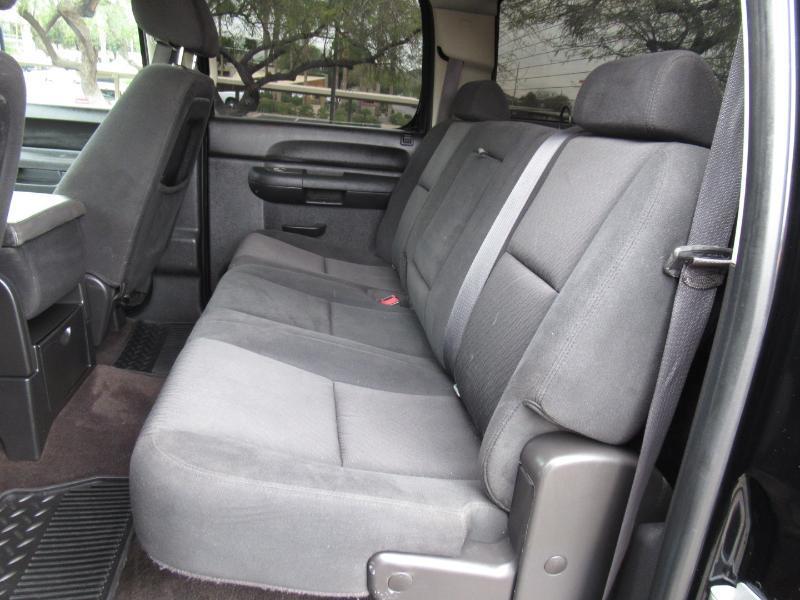 Chevrolet Silverado 2500HD LT Crew Cab 4WD 2011