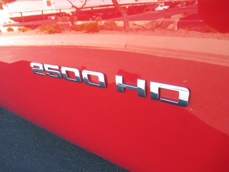 GMC Sierra 2500HD SLE Crew Cab 4WD 2012