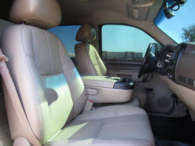 GMC Sierra 2500HD SLE Crew Cab 4WD 2012