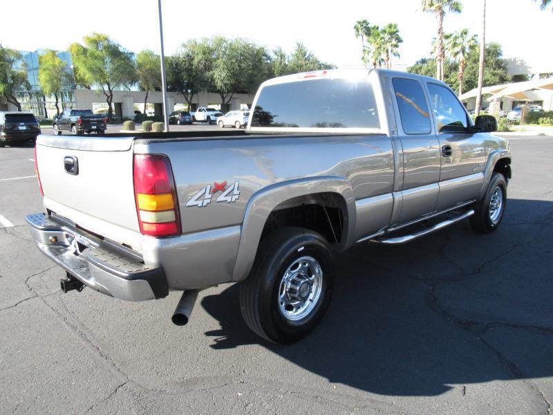 Chevrolet Silverado 2500HD LT Ext. Cab Short Bed 4WD 2002