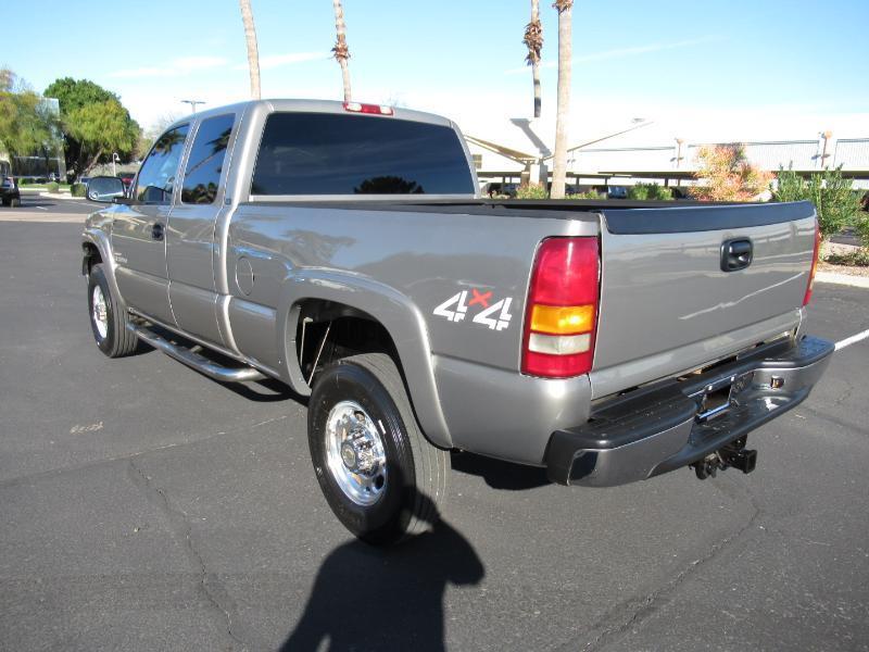 Chevrolet Silverado 2500HD LT Ext. Cab Short Bed 4WD 2002
