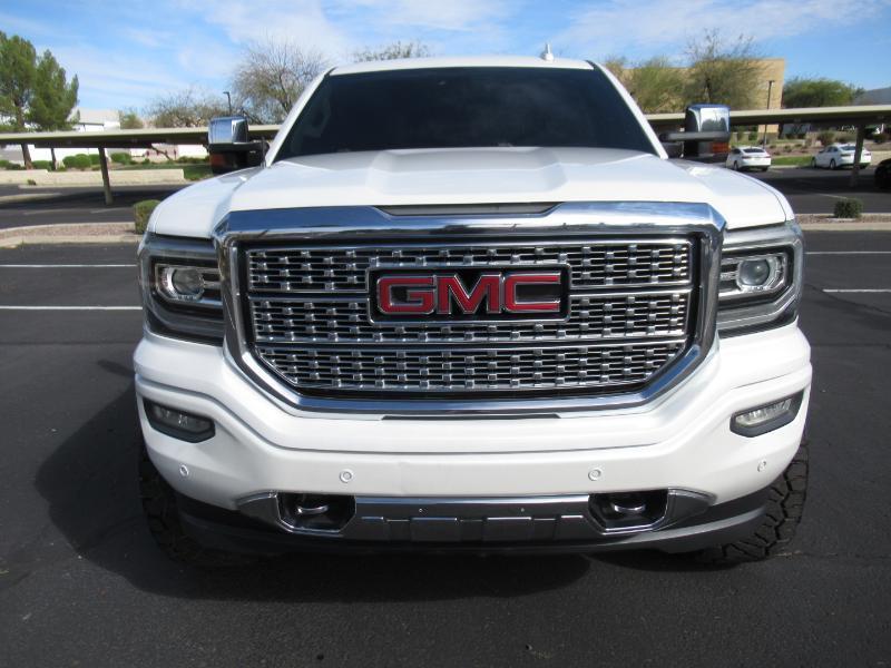 GMC Sierra 1500 Denali Crew Cab Short Box 4WD 2017
