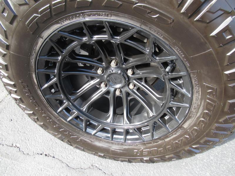 GMC Sierra 1500 Denali Crew Cab Short Box 4WD 2017