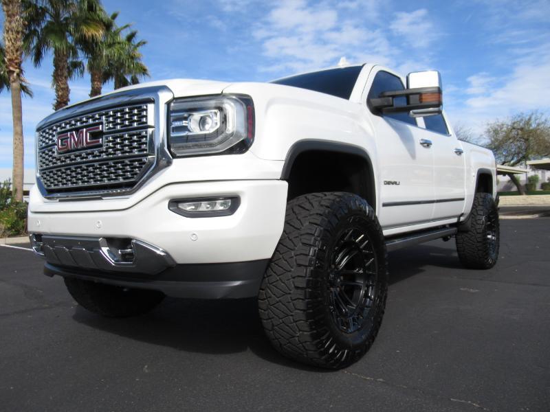 GMC Sierra 1500 Denali Crew Cab Short Box 4WD 2017