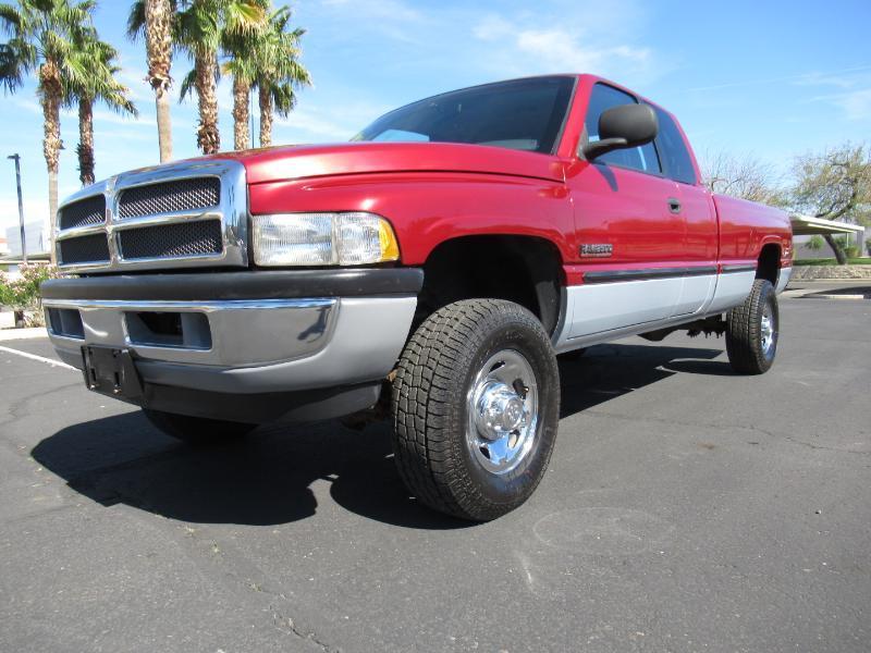 Dodge Ram 2500 Quad Cab 6.5-ft. Bed 4WD 1998