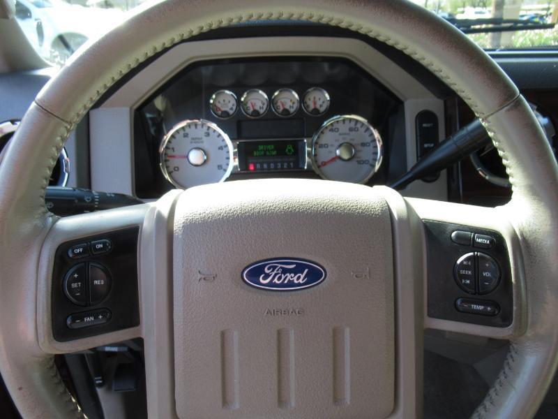 Ford F-350 SD Lariat Crew Cab 4WD 2008