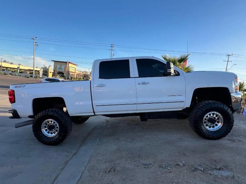 Chevrolet Silverado 3500HD LTZ Crew Cab 4WD 2015