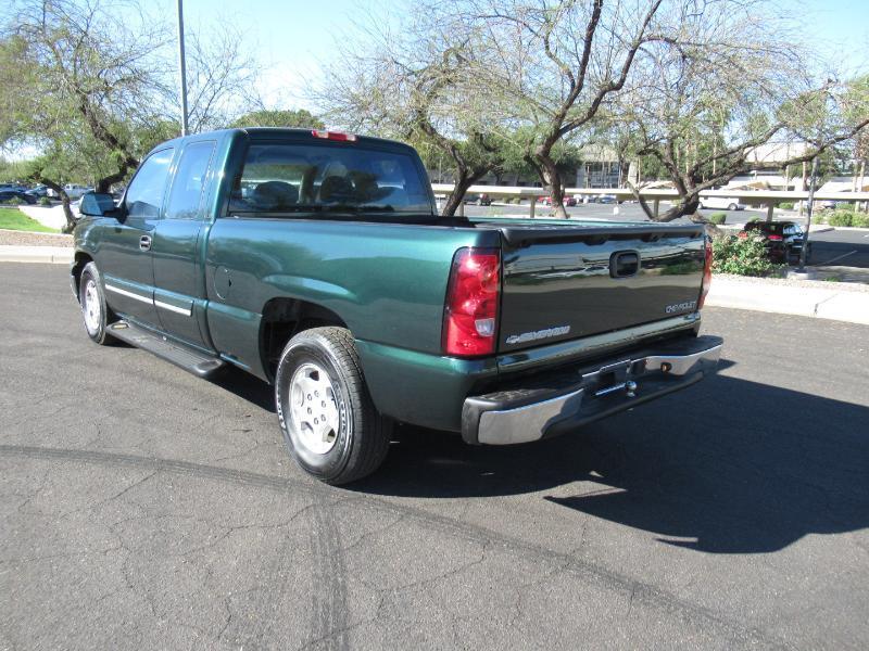 Chevrolet Silverado 1500 Ext. Cab Short Bed 2WD 2003