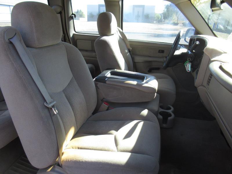 Chevrolet Silverado 1500 Ext. Cab Short Bed 2WD 2003