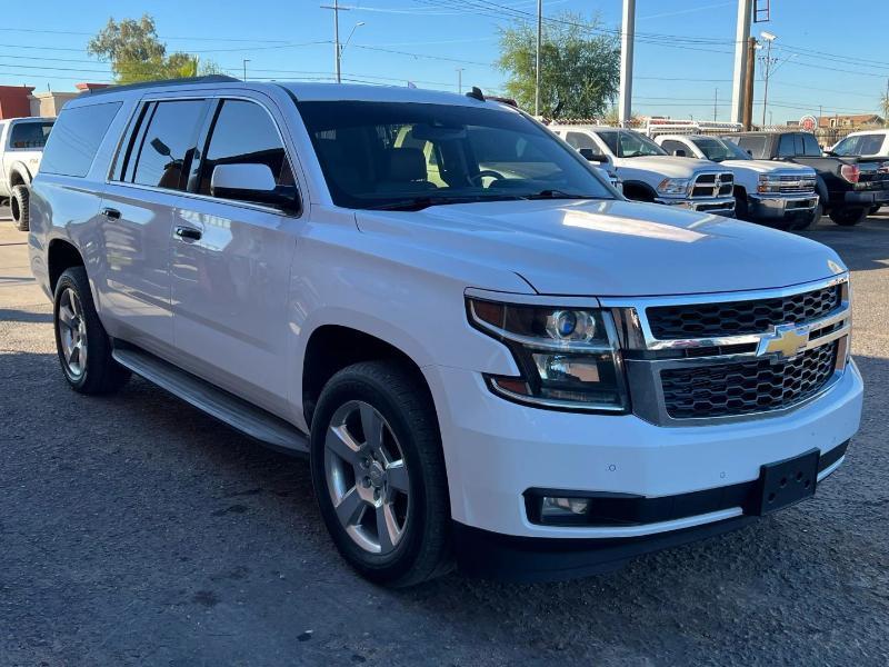 Chevrolet Suburban LT 1500 2WD 2015
