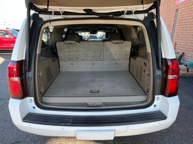 Chevrolet Suburban LT 1500 2WD 2015