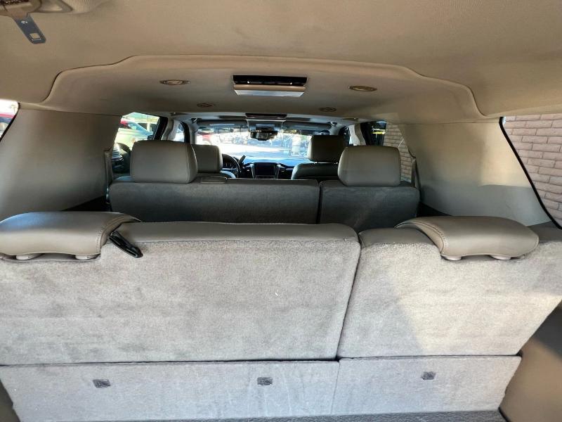 Chevrolet Suburban LT 1500 2WD 2015