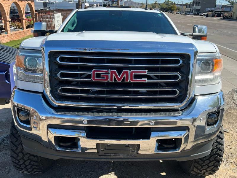 GMC Sierra 3500HD SLT Crew Cab 4WD 2015