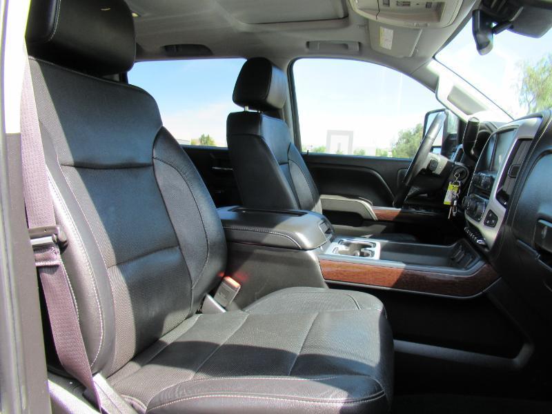 GMC Sierra 3500HD SLT Crew Cab 4WD 2016