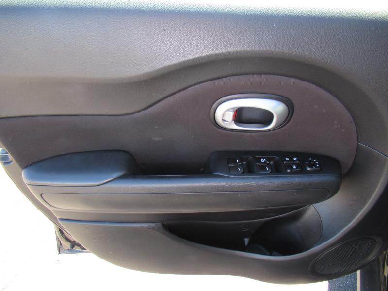 Kia Soul Base 6A 2016