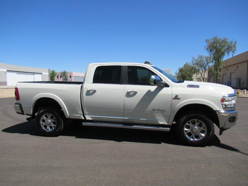 RAM 2500 Laramie Crew Cab SWB 4WD 2019