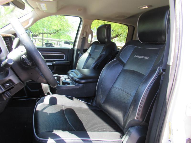 RAM 2500 Laramie Crew Cab SWB 4WD 2019