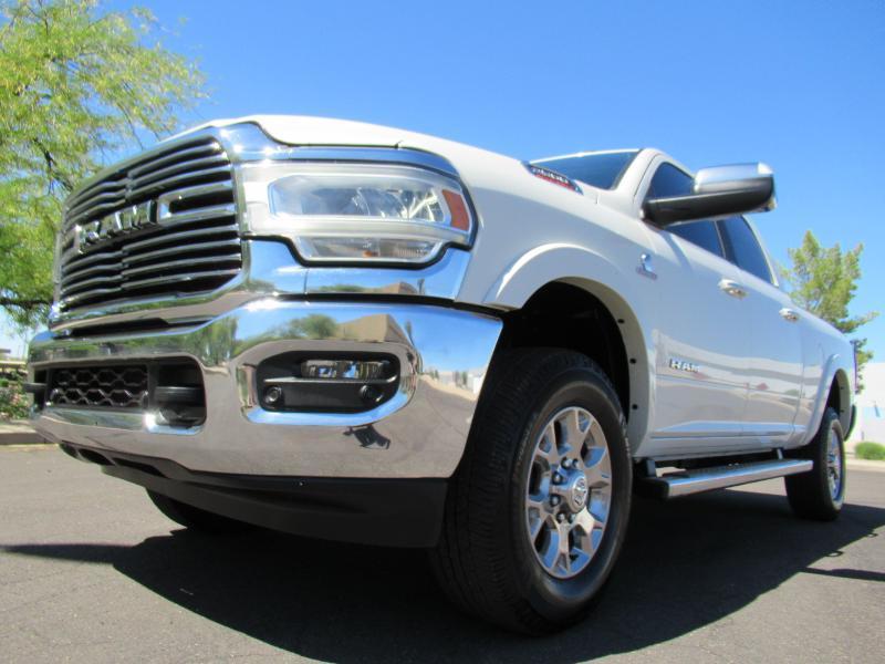 RAM 2500 Laramie Crew Cab SWB 4WD 2019