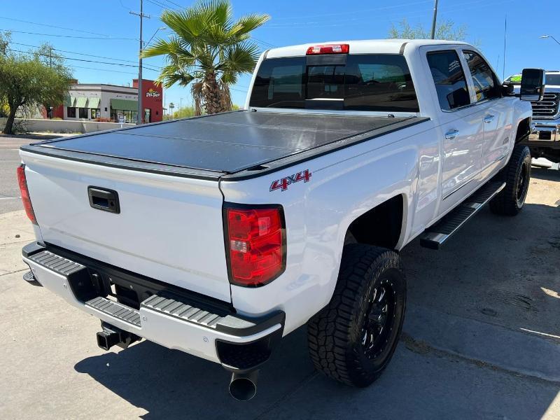 Chevrolet Silverado 2500HD LT Crew Cab 4WD 2015