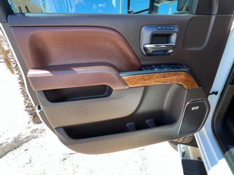 Chevrolet Silverado 2500HD LT Crew Cab 4WD 2015