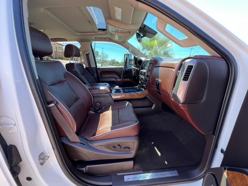 Chevrolet Silverado 2500HD LT Crew Cab 4WD 2015