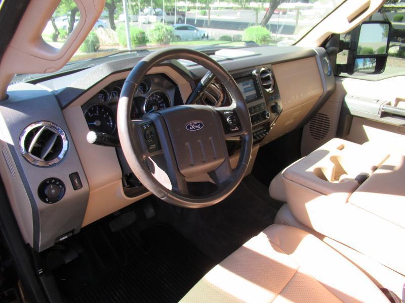 Ford F-250 SD Lariat Crew Cab Short Bed 4WD 2011