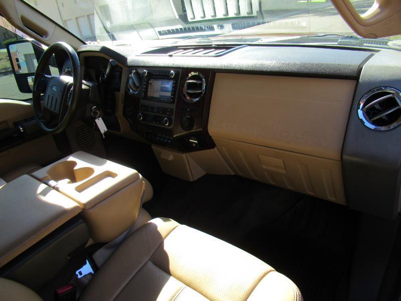 Ford F-250 SD Lariat Crew Cab Short Bed 4WD 2011