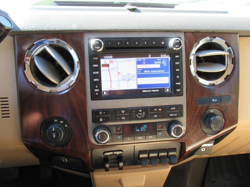 Ford F-250 SD Lariat Crew Cab Short Bed 4WD 2011