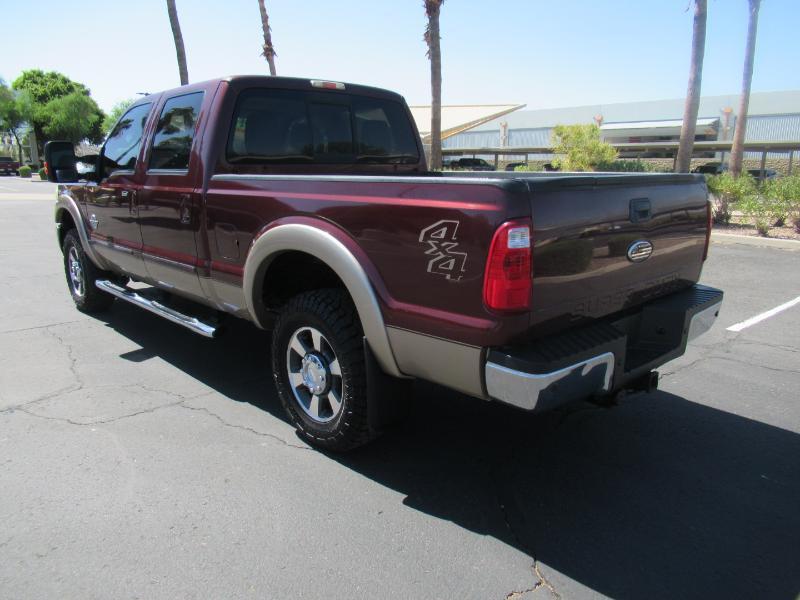 Ford F-250 SD Lariat Crew Cab Short Bed 4WD 2011