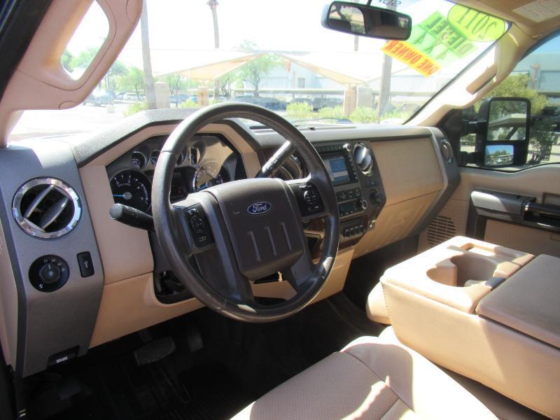 Ford F-250 SD Lariat Crew Cab Short Bed 4WD 2011