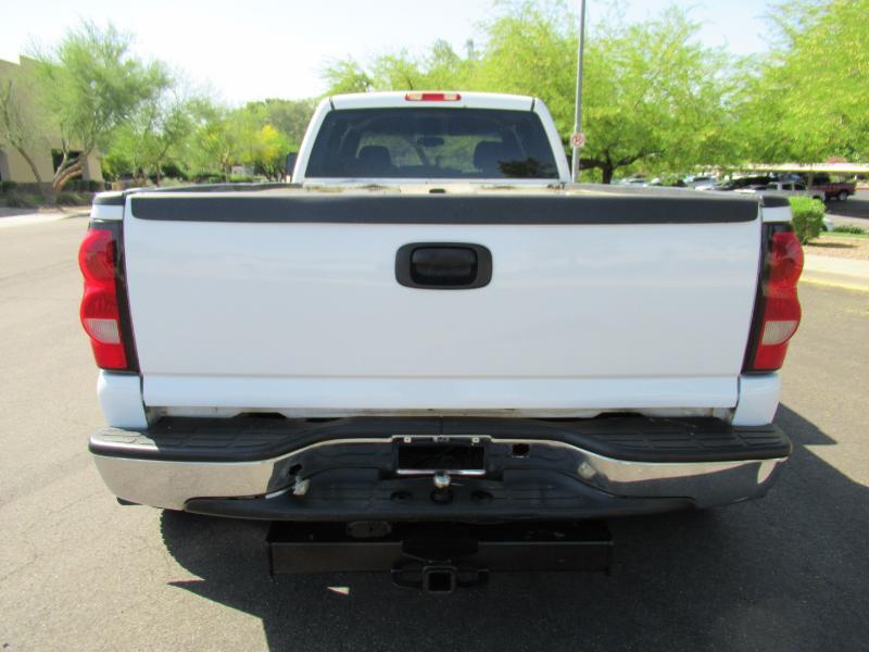 Chevrolet Silverado 3500 LS Crew Cab 4WD DRW 2005