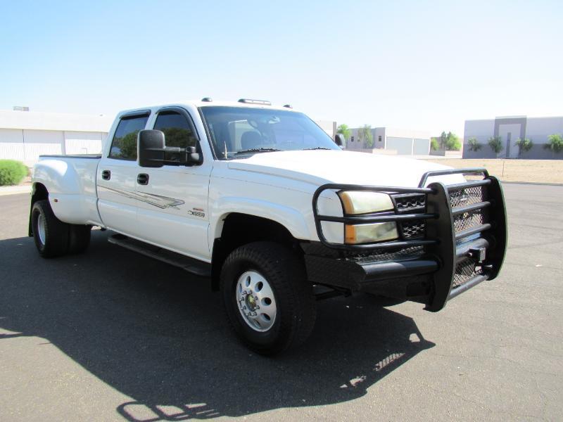 Chevrolet Silverado 3500 LS Crew Cab 4WD DRW 2005