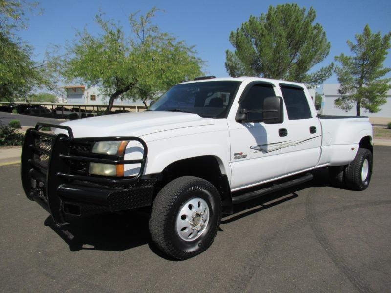 Chevrolet Silverado 3500 LS Crew Cab 4WD DRW 2005