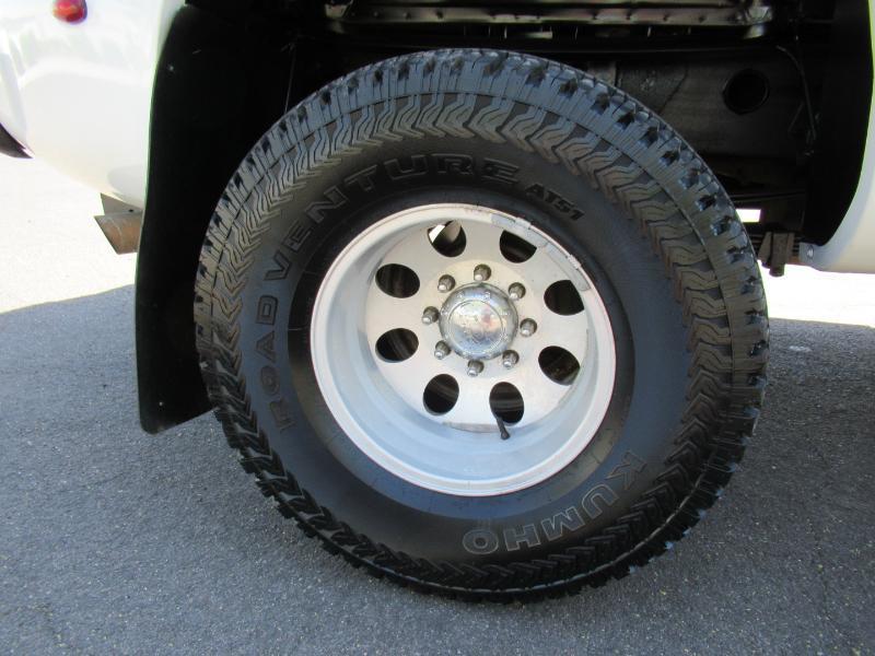 Chevrolet Silverado 3500 LS Crew Cab 4WD DRW 2005