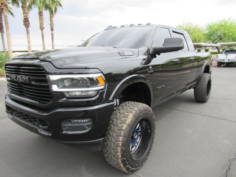 RAM 3500 Laramie Mega Cab 4WD 2020