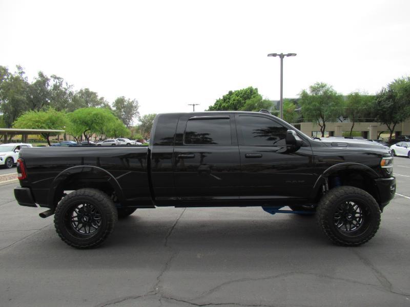 RAM 3500 Laramie Mega Cab 4WD 2020