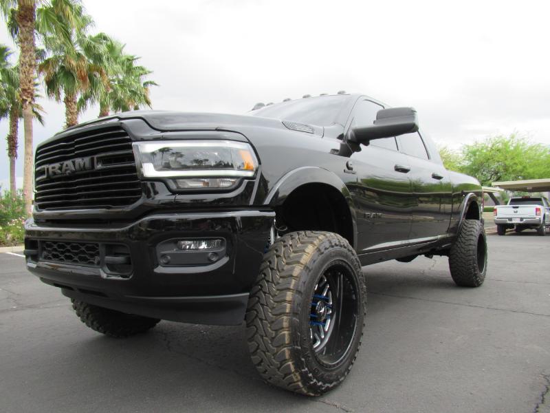 RAM 3500 Laramie Mega Cab 4WD 2020