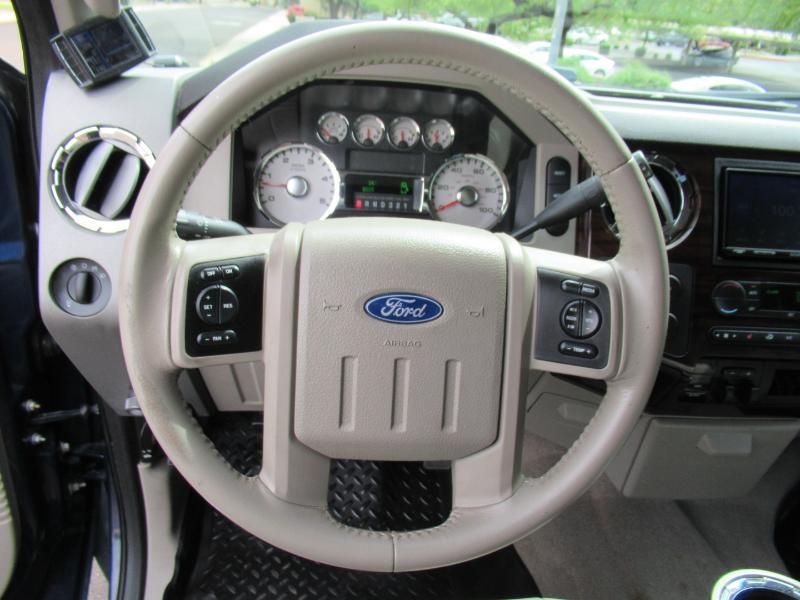 Ford F-250 SD Lariat Crew Cab 4WD 2008