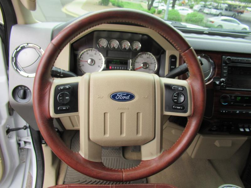 Ford F-450 SD Lariat Crew Cab 4WD 2008