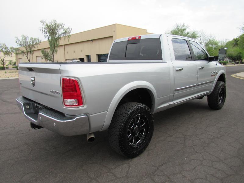 RAM 2500 Laramie Crew Cab SWB 4WD 2016