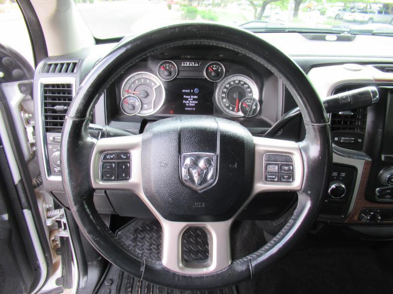 RAM 2500 Laramie Crew Cab SWB 4WD 2016