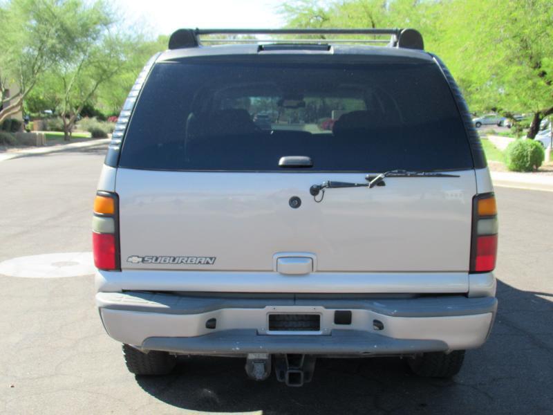 Chevrolet Suburban 1500 4WD 2006
