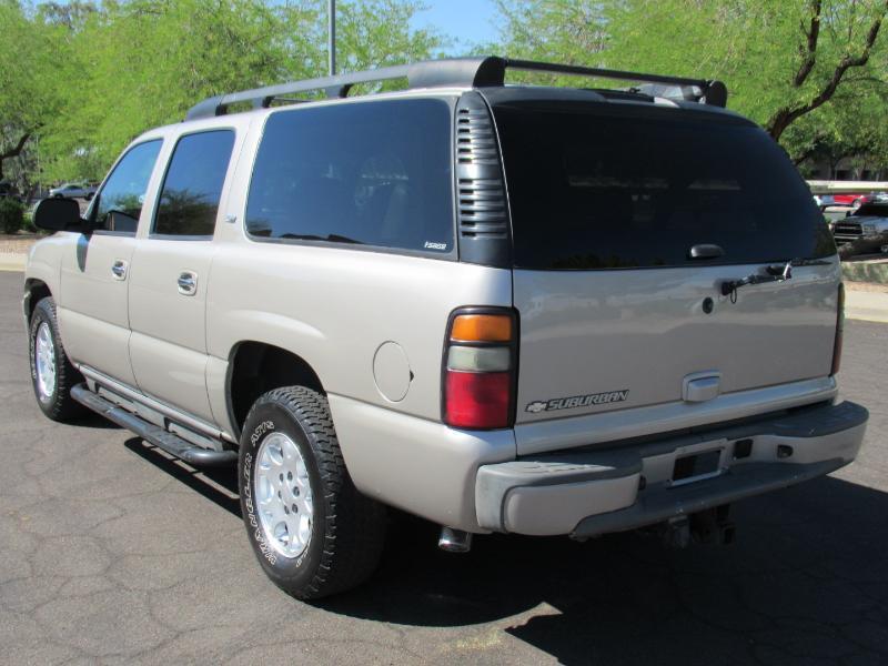 Chevrolet Suburban 1500 4WD 2006