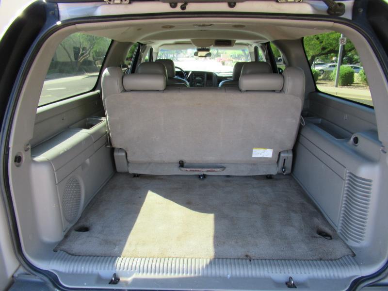 Chevrolet Suburban 1500 4WD 2006