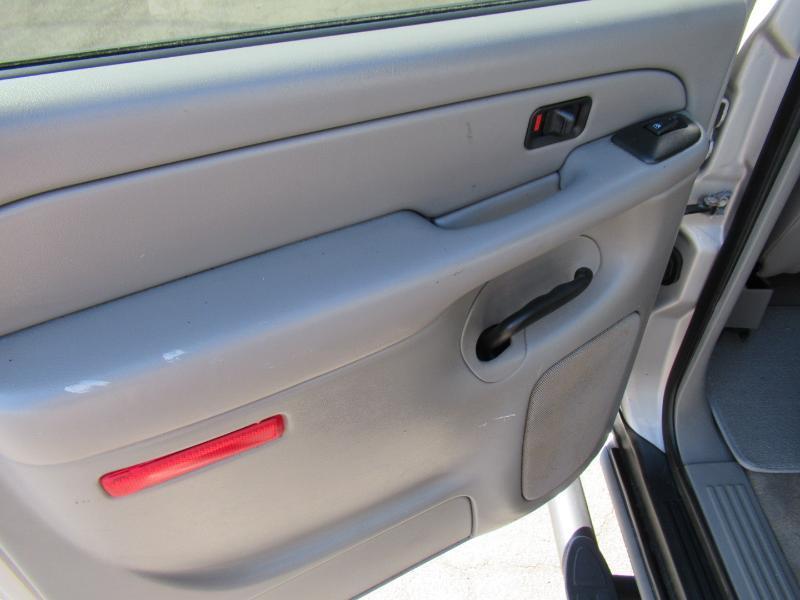 Chevrolet Suburban 1500 4WD 2006