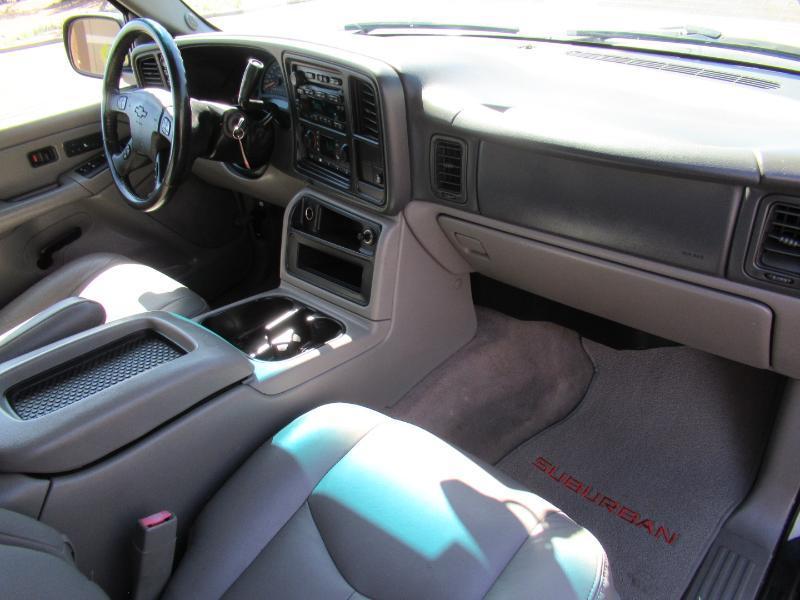 Chevrolet Suburban 1500 4WD 2006