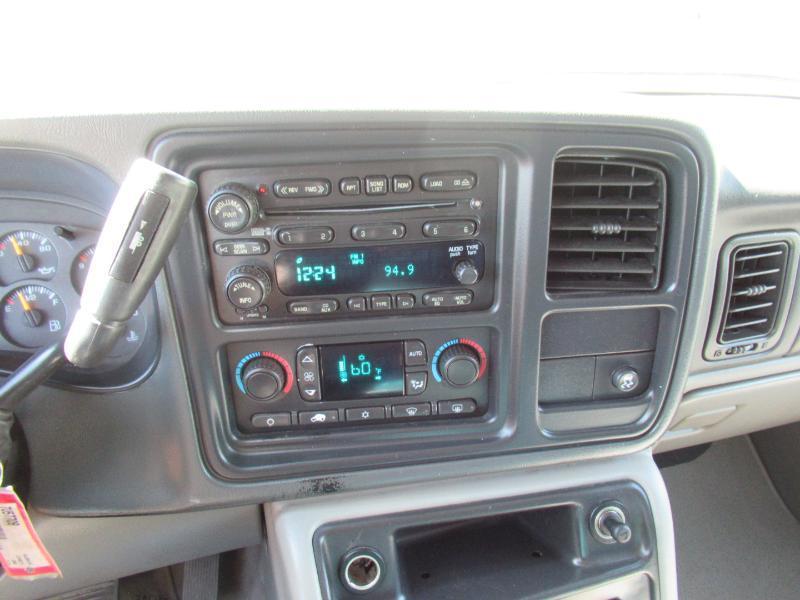 Chevrolet Suburban 1500 4WD 2006