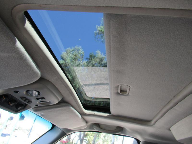 Chevrolet Suburban 1500 4WD 2006